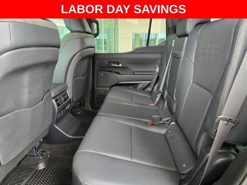 Used 2024 Lexus GX 550 AWD/4WD image 15