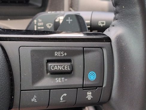 Used 2024 Nissan Rogue Platinum w/ Platinum Premium Package FWD image 29