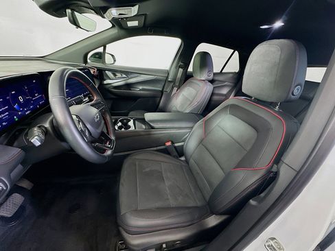 Used 2024 Chevrolet Blazer EV RS image 13