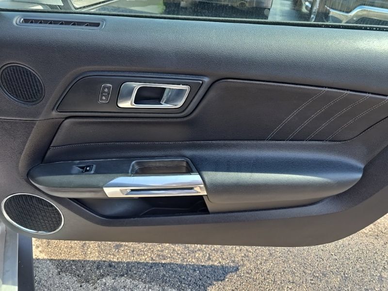 Used 2019 Ford Mustang GT Premium RWD image 29