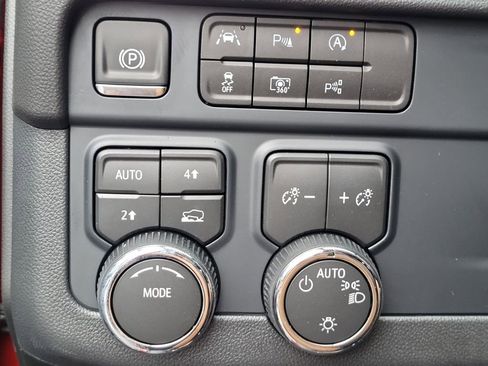 New 2025 Chevrolet Tahoe LS image 25