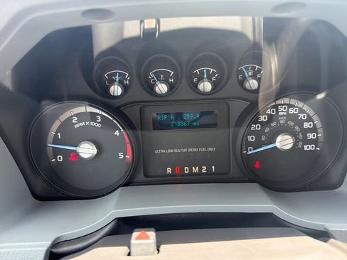 Used 2018 Ford F650 2WD Regular Cab Super Duty image 17