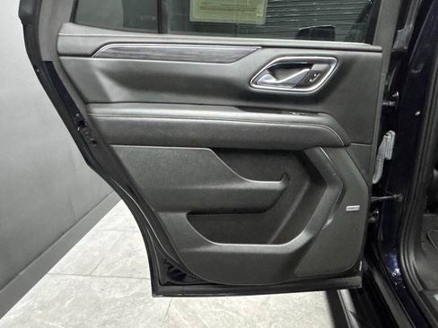 Used 2023 GMC Yukon SLT w/ SLT Premium Package AWD/4WD image 25
