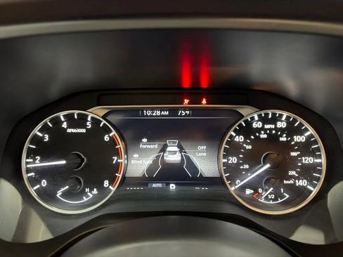 Used 2023 Nissan Rogue SV AWD/4WD image 22