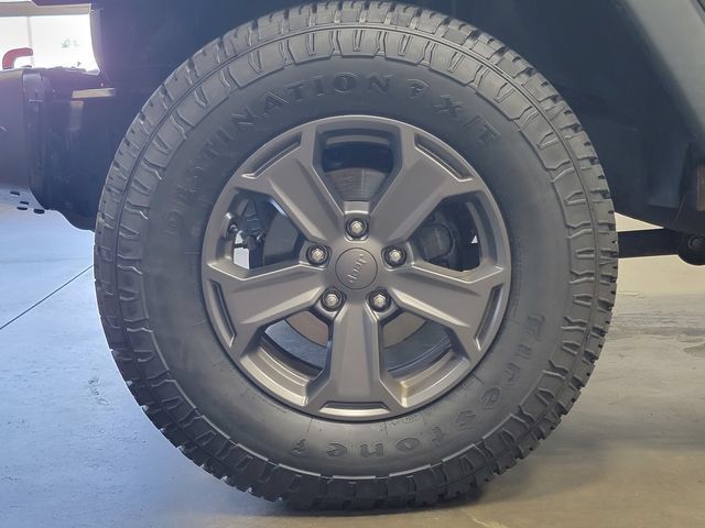 Used 2017 Jeep Wrangler Unlimited Rubicon AWD/4WD image 10