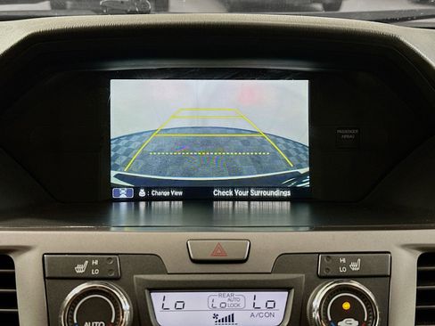 Used 2015 Honda Odyssey Touring Elite image 21