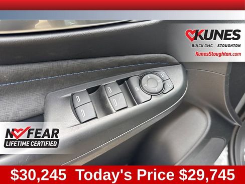 New 2026 Buick Envista Sport Touring image 22