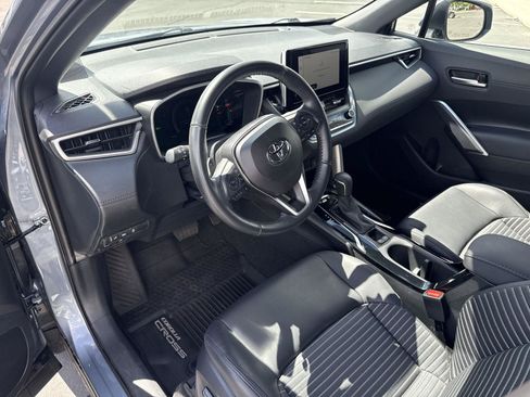 Used 2023 Toyota Corolla Cross AWD Hybrid w/ Convenience Package image 10