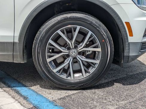 Used 2019 Volkswagen Tiguan SE FWD image 11