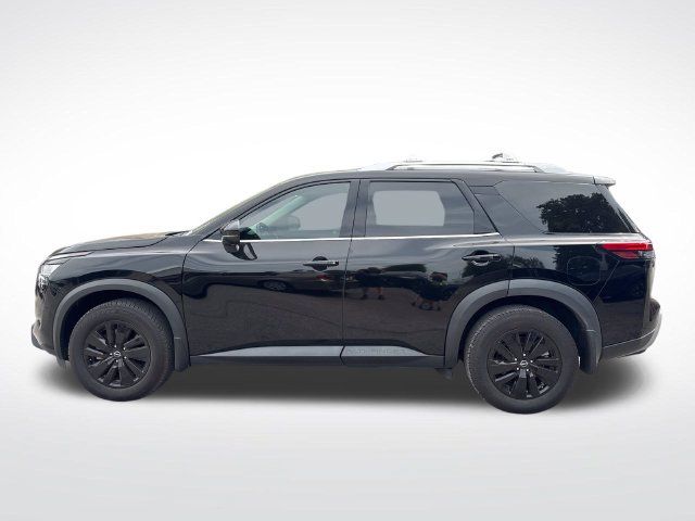 Used 2024 Nissan Pathfinder SL FWD image 4