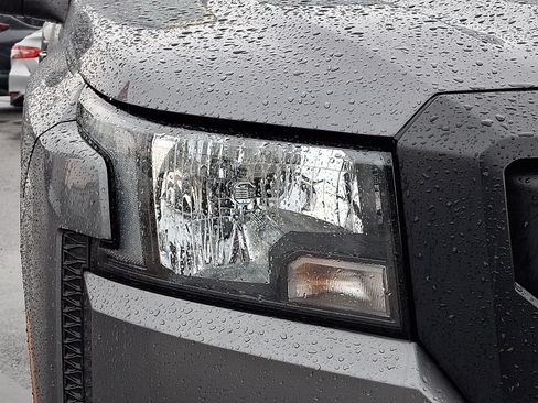 Certified 2023 Nissan Frontier S w/ Technology Package AWD/4WD image 10