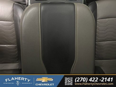 Used 2023 Chevrolet Silverado 1500 ZR2 w/ Technology Package AWD/4WD image 32
