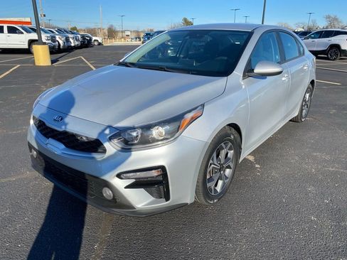 Used 2021 Kia Forte LXS FWD image 7