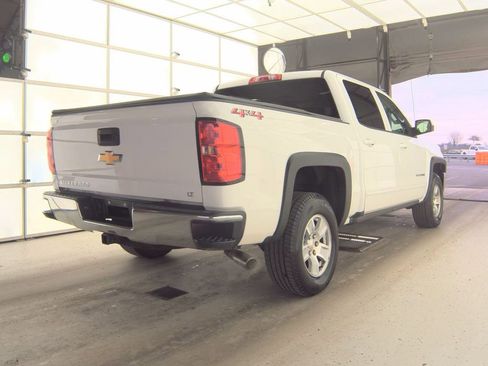 Used 2018 Chevrolet Silverado 1500 LT w/ All Star Edition image 4