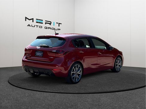 Used 2017 Kia Forte SX image 9