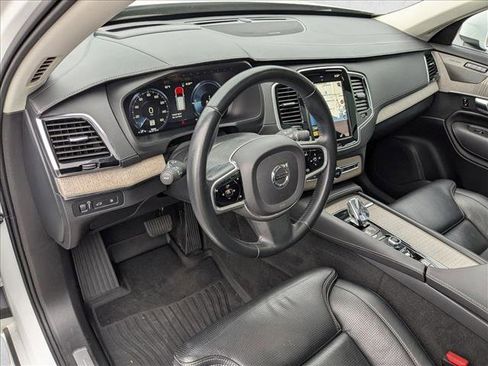 Used 2021 Volvo XC90 T8 Inscription w/ Advanced Package image 10