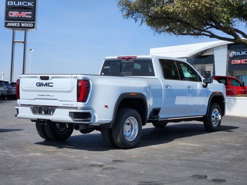 New 2026 GMC Sierra 3500 Denali Ultimate image 4