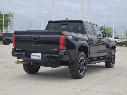 Used 2025 Toyota Tacoma TRD Off-Road w/ TRD Off Road Upgrade Package AWD/4WD image 7