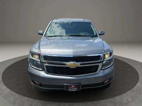 Used 2020 Chevrolet Suburban LT AWD/4WD image 4