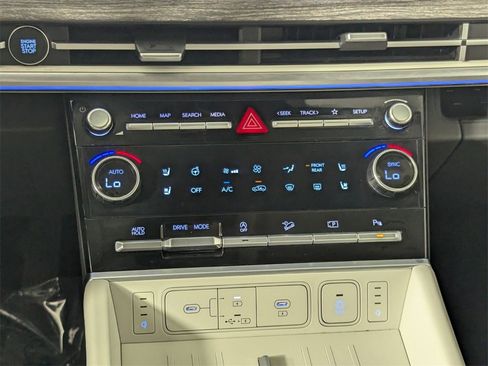 Used 2024 Hyundai Santa Fe Calligraphy image 19