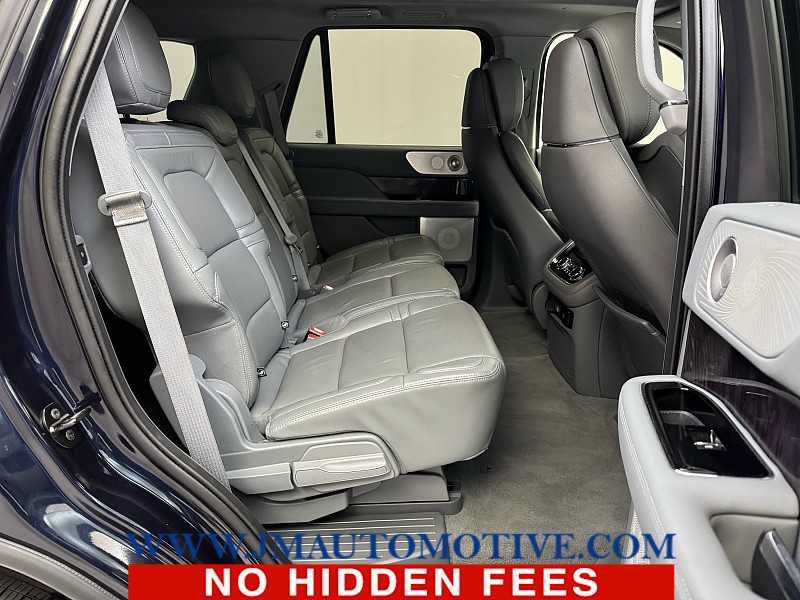 Used 2021 Lincoln Navigator Reserve w/ Luxury Package AWD/4WD image 22