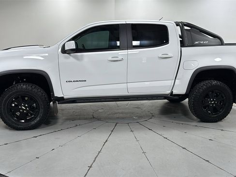 Used 2022 Chevrolet Colorado ZR2 w/ ZR2 Dusk Special Edition image 8