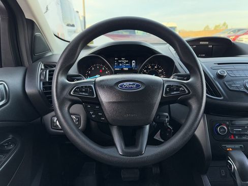Used 2018 Ford Escape SE image 13
