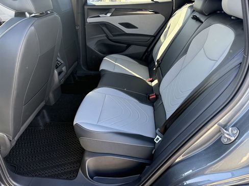 New 2026 Volkswagen Tiguan SE R-Line FWD image 24
