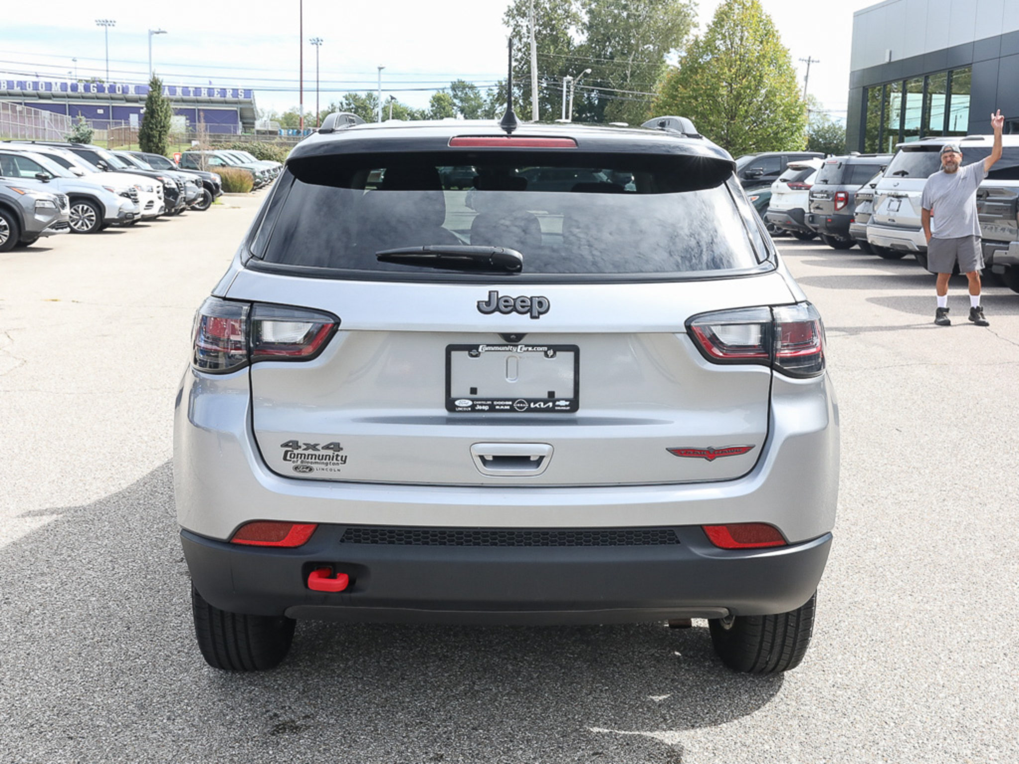 Used 2022 Jeep Compass Trailhawk w/ Trailhawk Elite Group AWD/4WD image 5