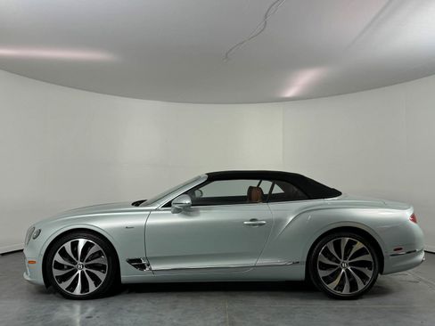 Used 2024 Bentley Continental GT Azure image 51