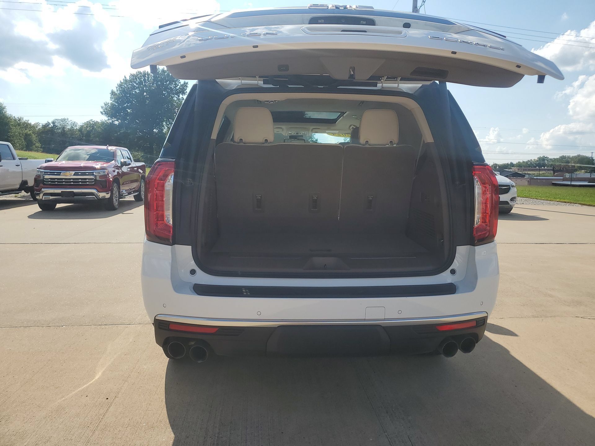 Used 2024 GMC Yukon Denali w/ Max Trailering Package AWD/4WD image 33