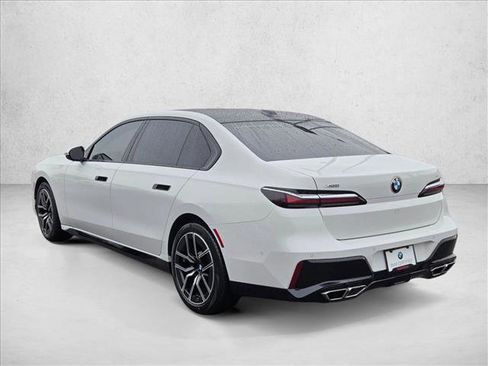 Certified 2023 BMW 760i xDrive image 8