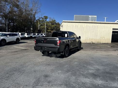 Used 2024 Nissan Titan PRO-4X w/ Pro-4x Convenience Package image 5