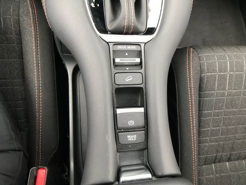 Used 2024 Honda HR-V Sport image 21