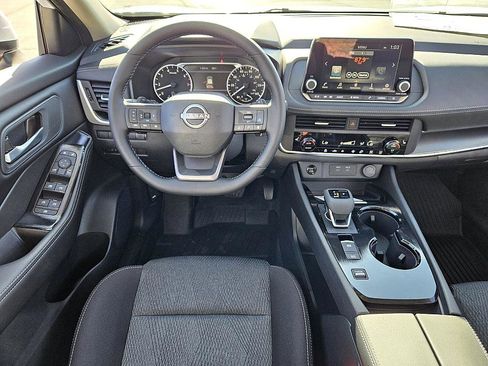 New 2026 Nissan Rogue SV image 9