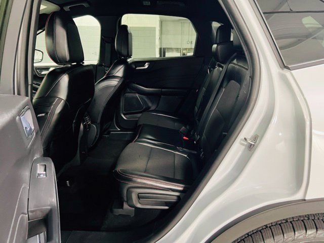 Used 2025 Ford Escape ST-Line Select AWD/4WD image 23