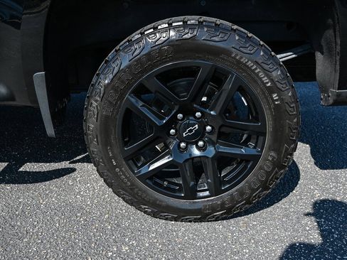 Used 2024 Chevrolet Silverado 1500 LT Trail Boss w/ Protection Package image 13