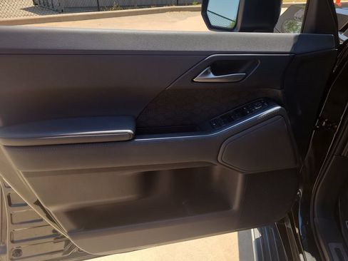 Used 2024 Lexus GX 550 AWD/4WD image 19