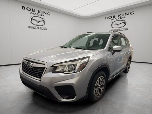 Used 2020 Subaru Forester Premium w/ Popular Package #1 AWD/4WD image 1