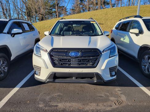 Certified 2024 Subaru Forester Limited image 2
