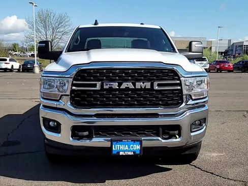 Used 2024 RAM 3500 Big Horn AWD/4WD image 3