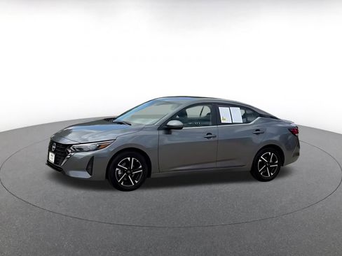 Used 2025 Nissan Sentra SV image 8