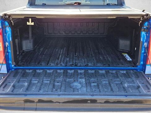 Certified 2022 Ford Maverick XLT w/ XLT Luxury Package image 6