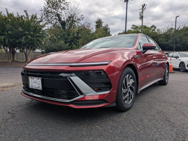 New 2026 Hyundai Sonata Blue FWD image 8