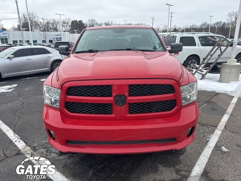 Used 2015 RAM 1500 Express AWD/4WD image 2