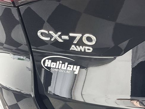Certified 2025 MAZDA CX-70 Plug-In Hybrid w/ Premium Plus AWD/4WD image 33