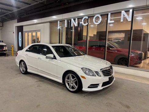 Used 2013 Mercedes-Benz E 350 4MATIC Sedan image 1