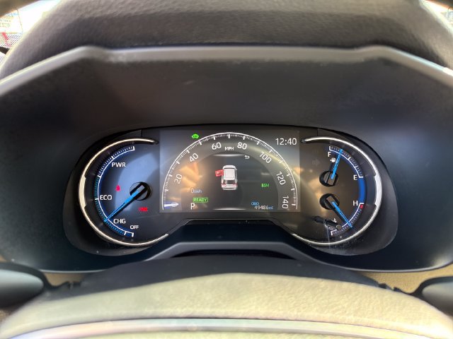 Used 2023 Toyota RAV4 XLE Premium AWD/4WD image 18