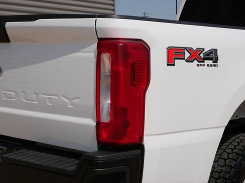 Used 2024 Ford F350 XL w/ FX4 Off-Road Package AWD/4WD image 12