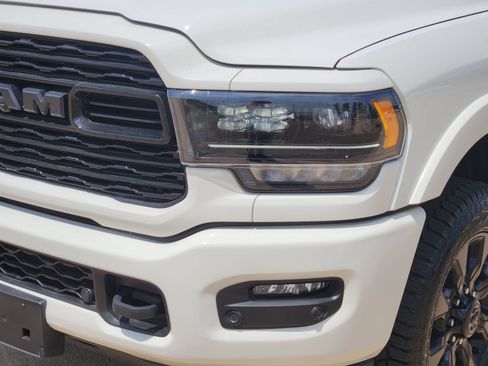 Used 2024 RAM 2500 Limited AWD/4WD image 9